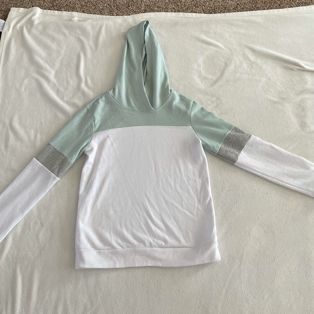 girls pullover lightweight hoodie